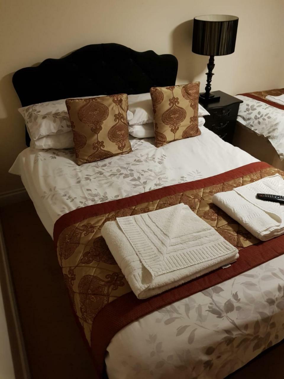 East Gate Inn Колчестер Экстерьер фото